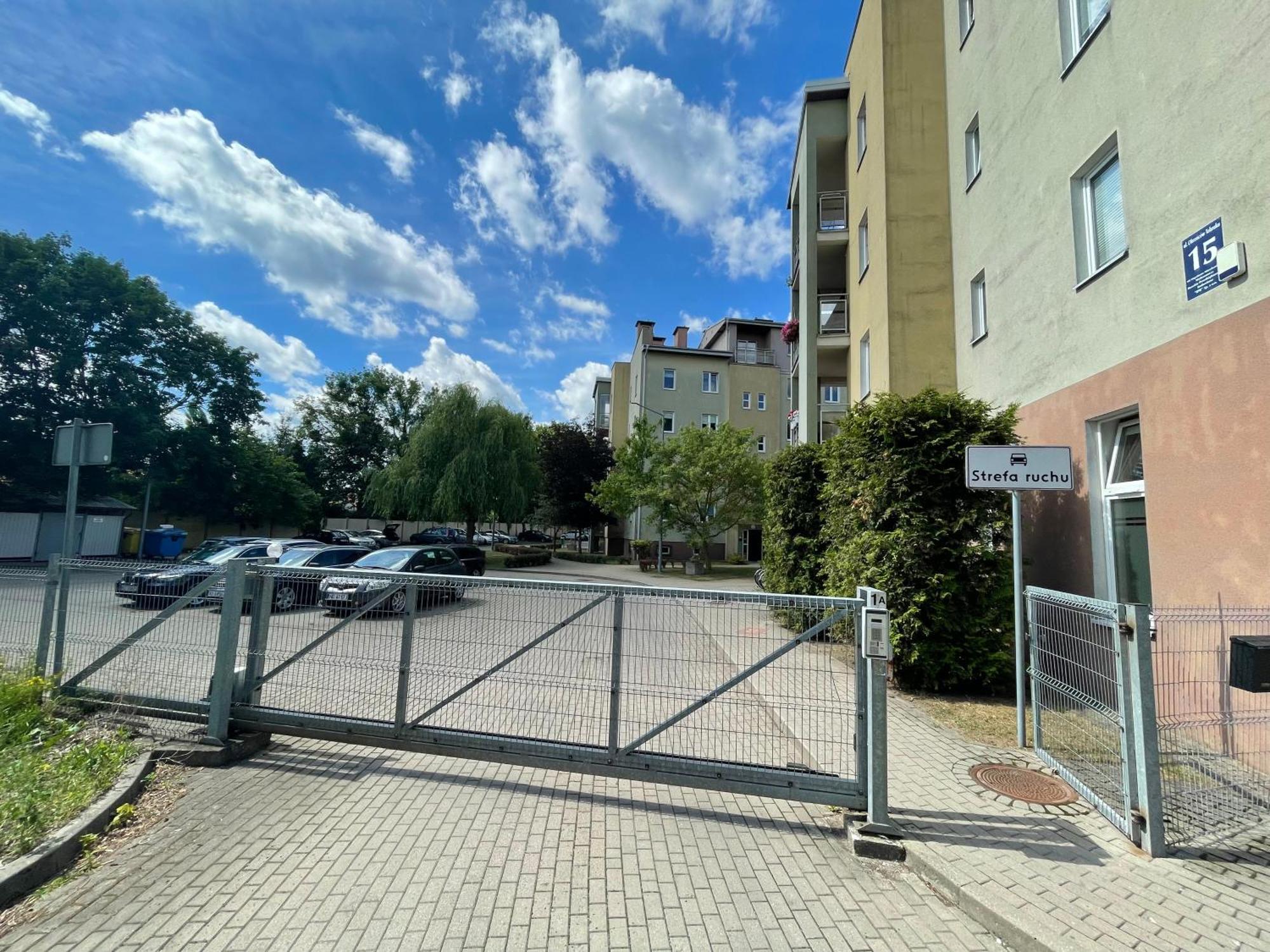 Przy Warszawskiej Olsztyn Centrum - Parking Apartment
